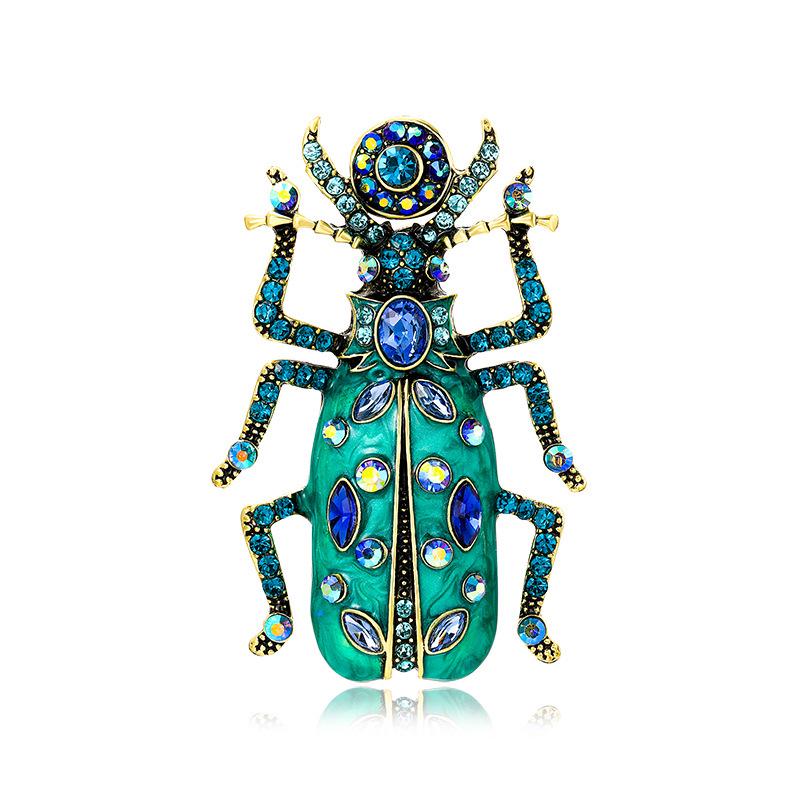 

European Retro Beetle Brooch: Heavy Work Insect Pin for Women s High-End Fashion Accessories