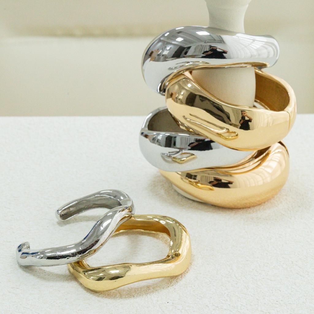 Irregular Punk Hip Hop Chunky Bangles for Women Goth Geometric Smooth Metal Charm Wide Bracelets Couple Jewelry Gift