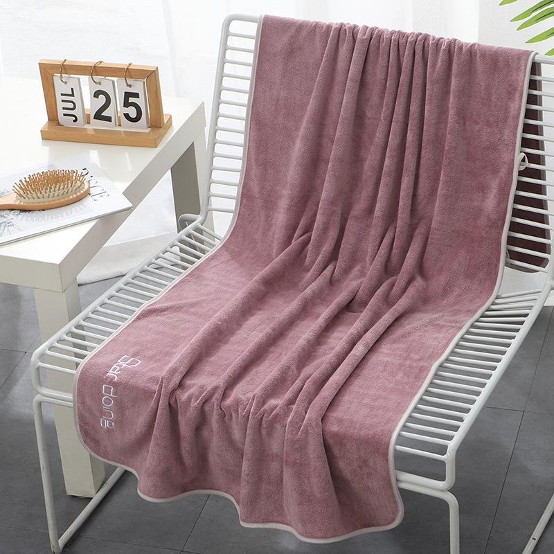 Embroidery Youthful Absorbent Bath Towel