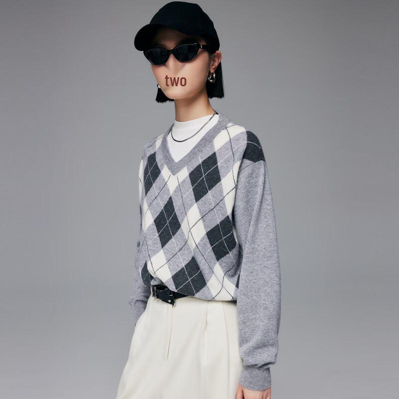 Paluopo V-Neck Argyle Cashmere Sweater