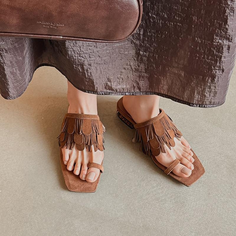 Fashion New Summer Slippers Cow Suede Flip-flops Slippers for Women Fashion Tassels Square Toe Ladies Shoes Low Heels Slippers Sandals