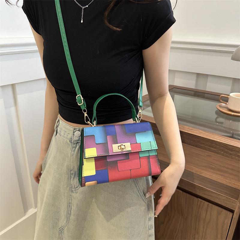 Trendy Color-block Fashion Chain Crossbody Purse For Women In Stylish Black Green Yellow And Rose Pink