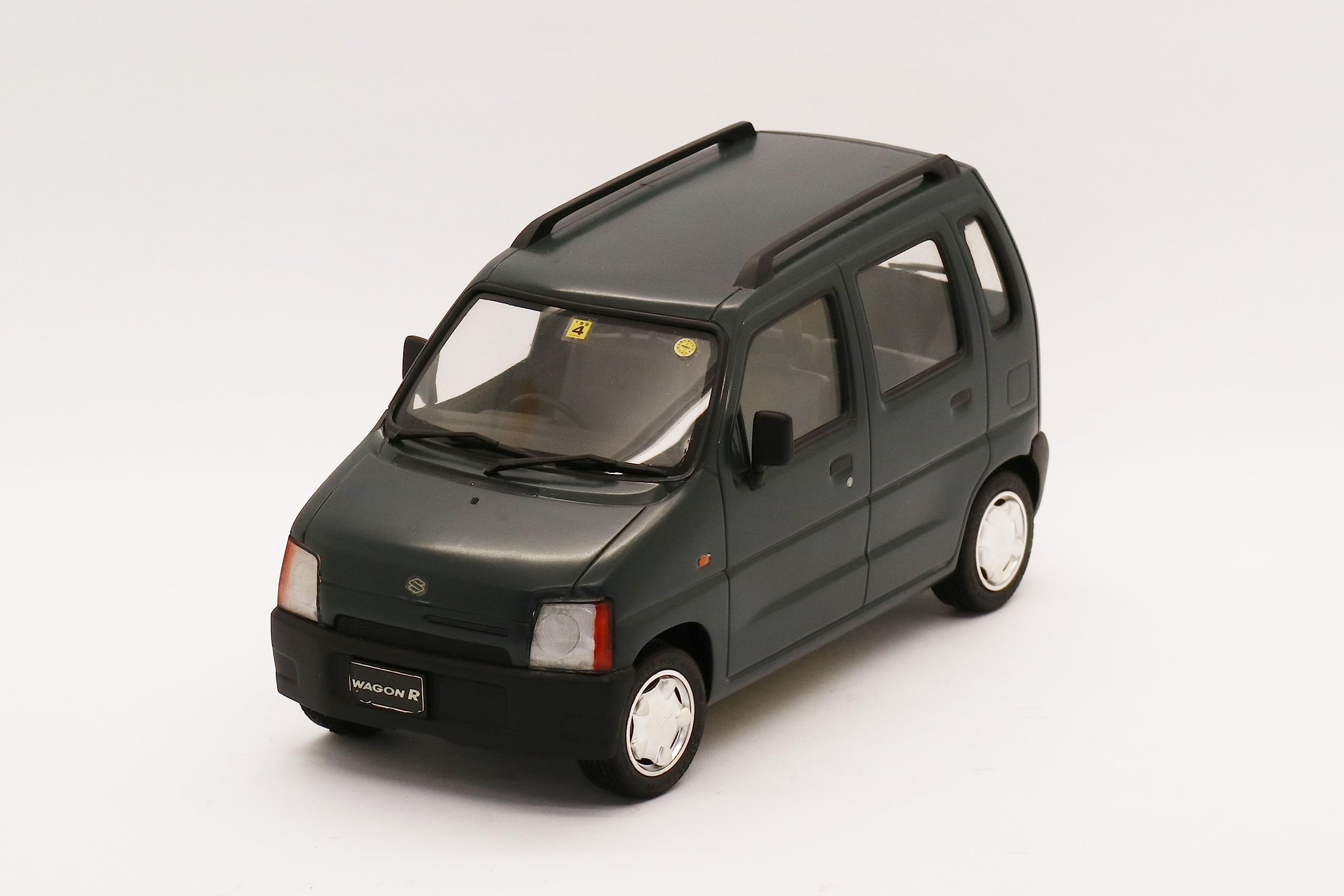 

1/24 Inch-Up Series No. 014 Suzuki Wagon R RX 93 Plastic Model