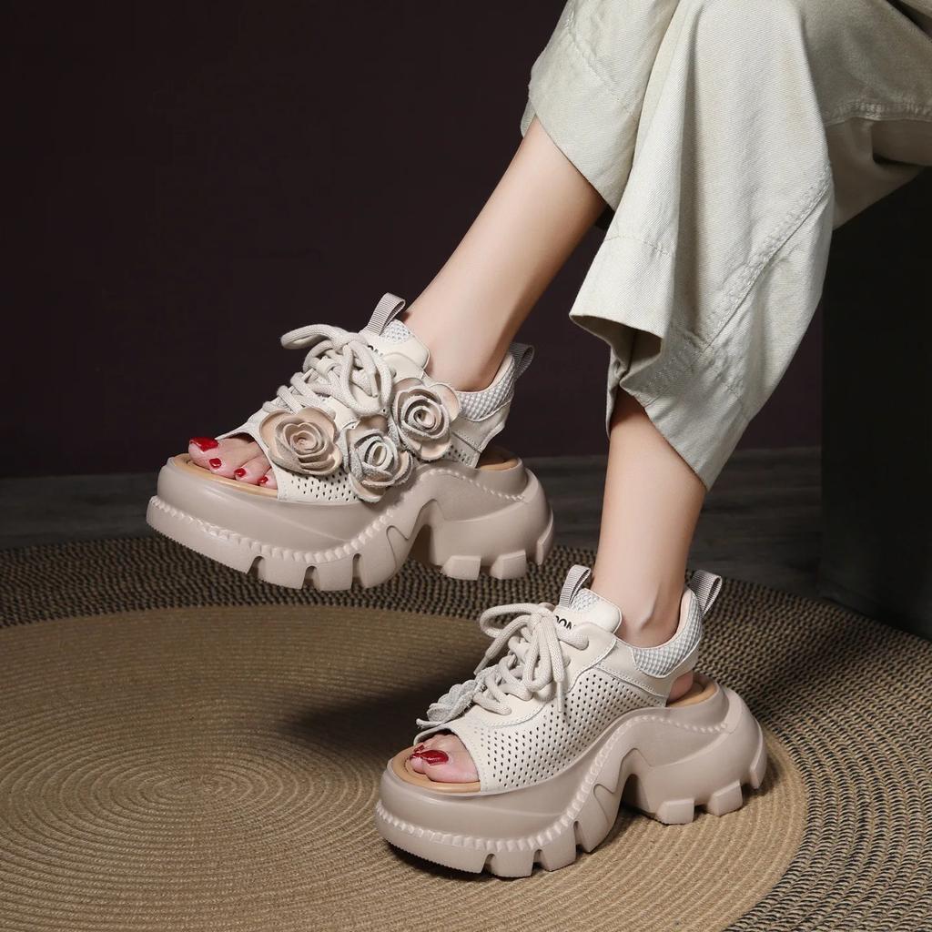 Fashion High Quality 7CM Cow Genuine Leather Women Flats Pumps Peep Toe Flower Platform Wedge Ladies Hollow 2025 Summer Fashion Sandals