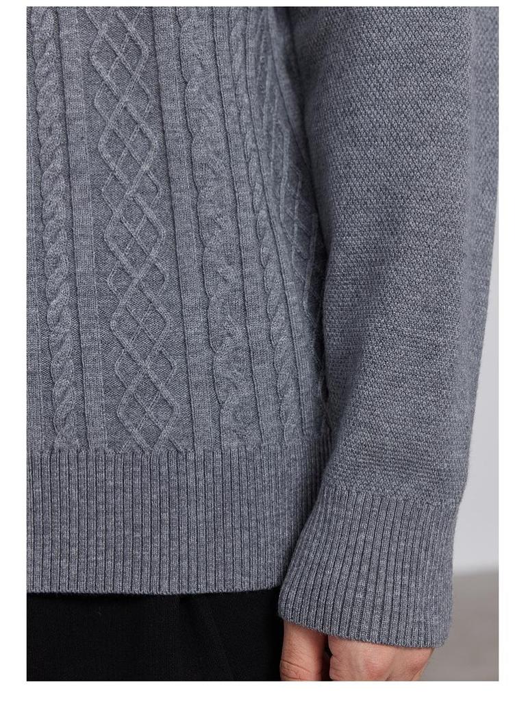 Men's Grey Cable Knit Pullover: 2024 Autumn/Winter, Round Neck, Slightly Loose, Long Sleeve Knitwear.