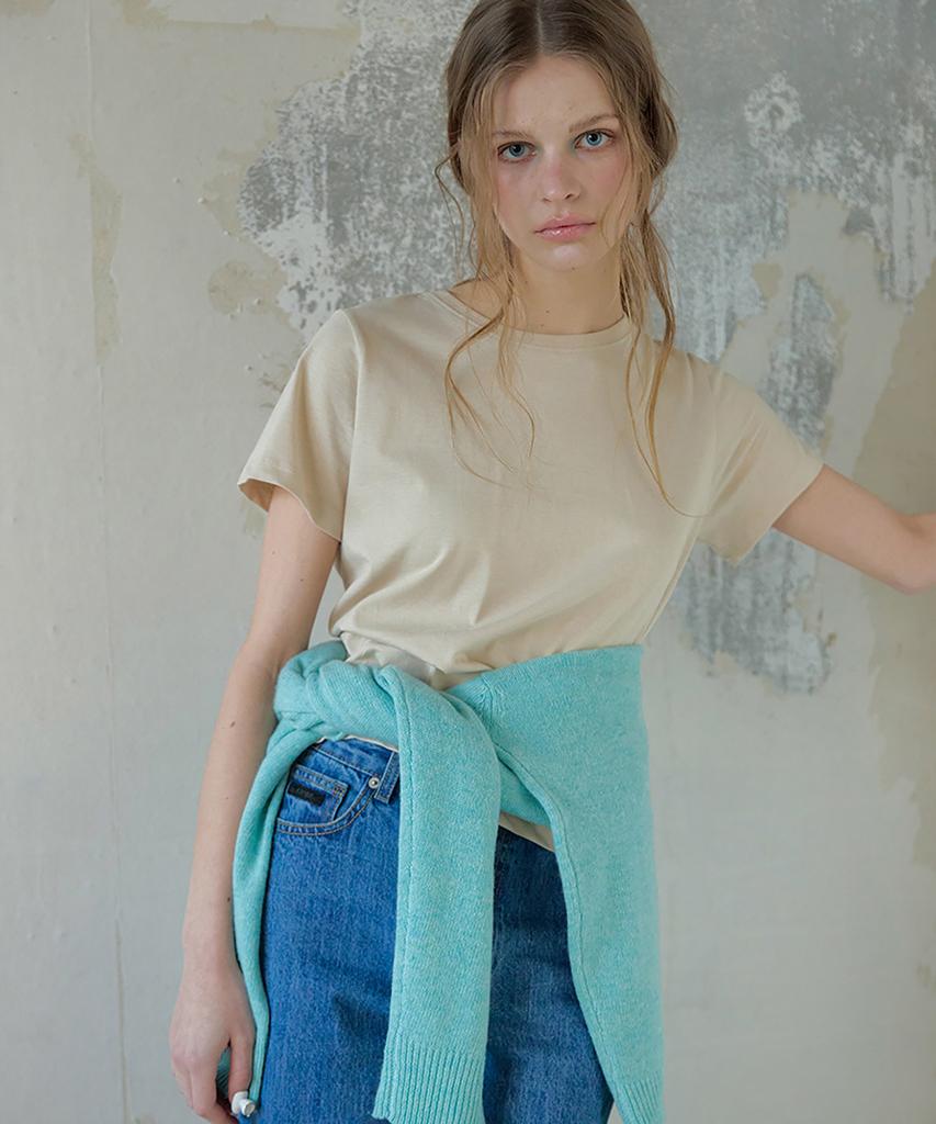Lonkeu Essentiel Standard Incision Half Sleeve T-Shirt (Beige)