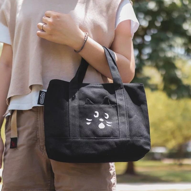 Überraschte Katze Niedliche Canvas Tragetasche - Leichte Studenten-Mittags-/Reisehandtasche