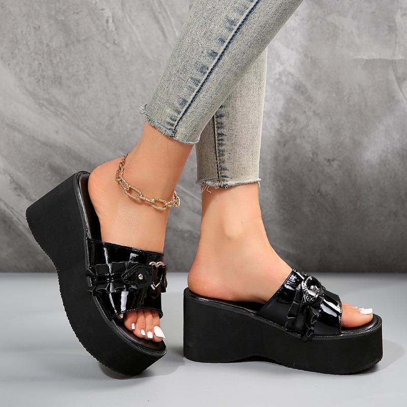 Fashion Summer New Slope Heel Sandals Women's Fashion Round Head Open Toe Metal Buckle a Slip-on Waterproof Platform High Heels