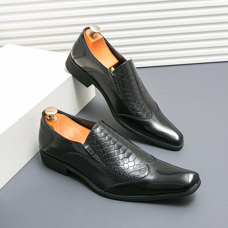Herrenschuhe in Übergröße Mode spitze Slipper Trend Leopardenmuster Ein-Pedal Friseur kleine Lederschuhe