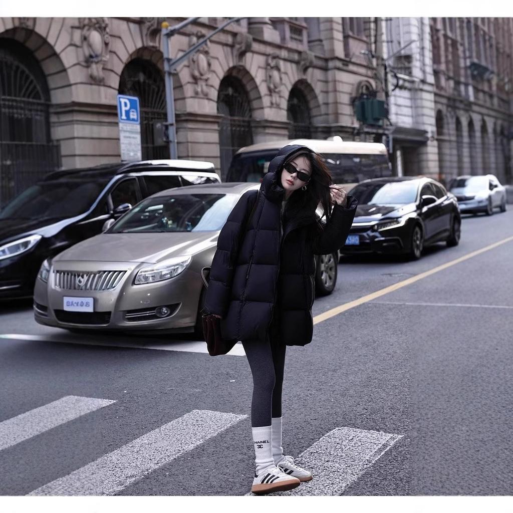 Mittellange und lange neue verdickte Kapuzen-Steppjacke Brotjacke Steppjacke