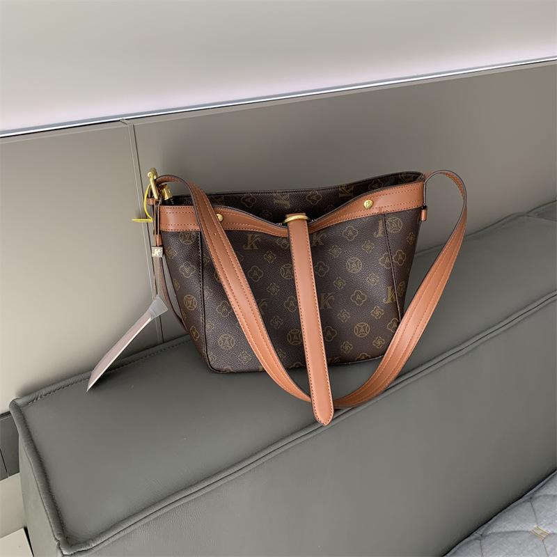 

Новинка начала осени, высококачественная сумка-шоппер с контрастной вышивкой, одноплечевая, через плечо, женская сумка bgs