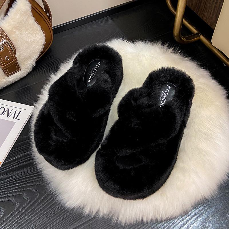 Stylish Thick Sole Plush Slippers For Women Summer Fashionable Casual Slide Sandals Comfortable And Non-slip Design