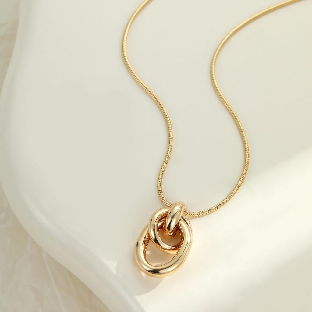  Gold Plated Stainless Steel Necklace Interlocking Rings Pendant Modern Minimalist Jewelry for Women