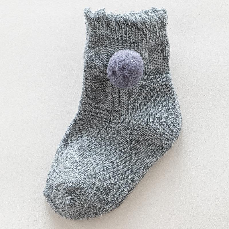 

Новые детские короткие носки ПОМ Деко Переводной рисунок Ажурные бока Детские носки для девочки Свободный верх Рождественский красный Милые флисовые украшения в виде маленьких шариков L 3-5 Years