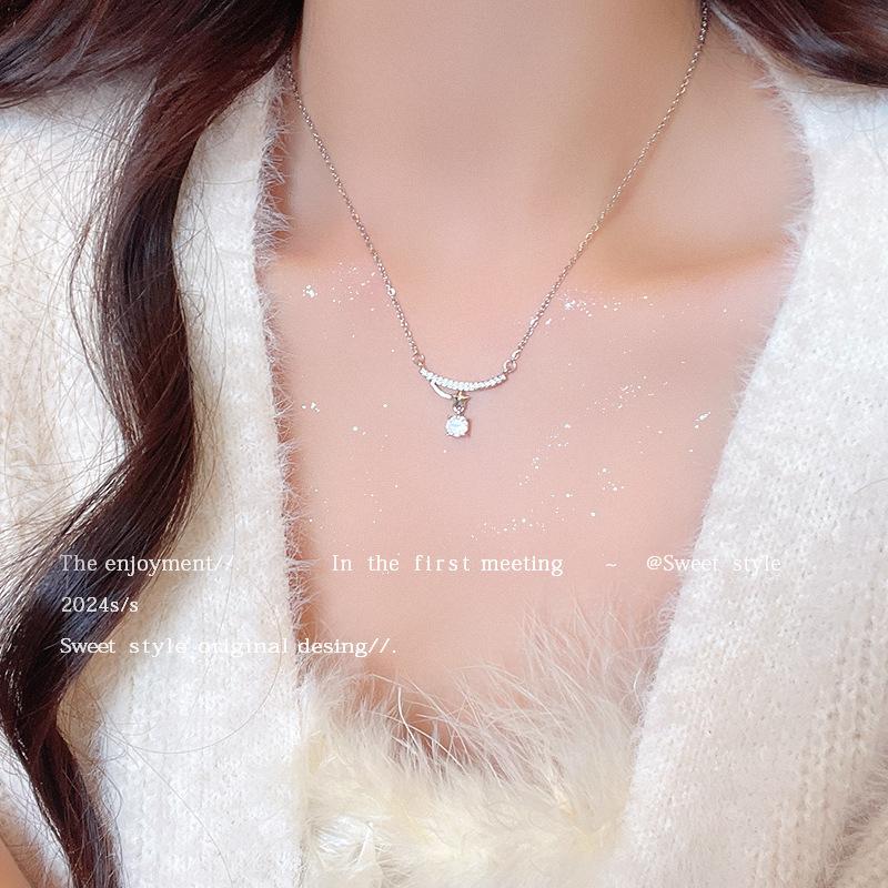Light Luxury Niche High-end Pearl Necklace Women's Fashion Versatile Temperament Titanium Steel Clavicle Chain Internet Celebrity Necklace