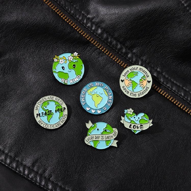 Green Circle/Heart-shaped Brooch Care for the Earth Lapel Pin Cartoon Enamel Pin