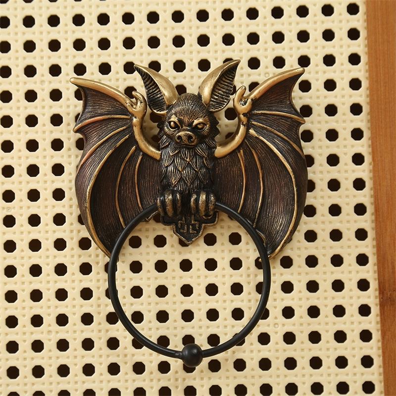 Halloween Bat Door Knocker Vintage Bronze Resin Bat Wall Hanging Decoration For Door Or Window Gothic Home Ornament