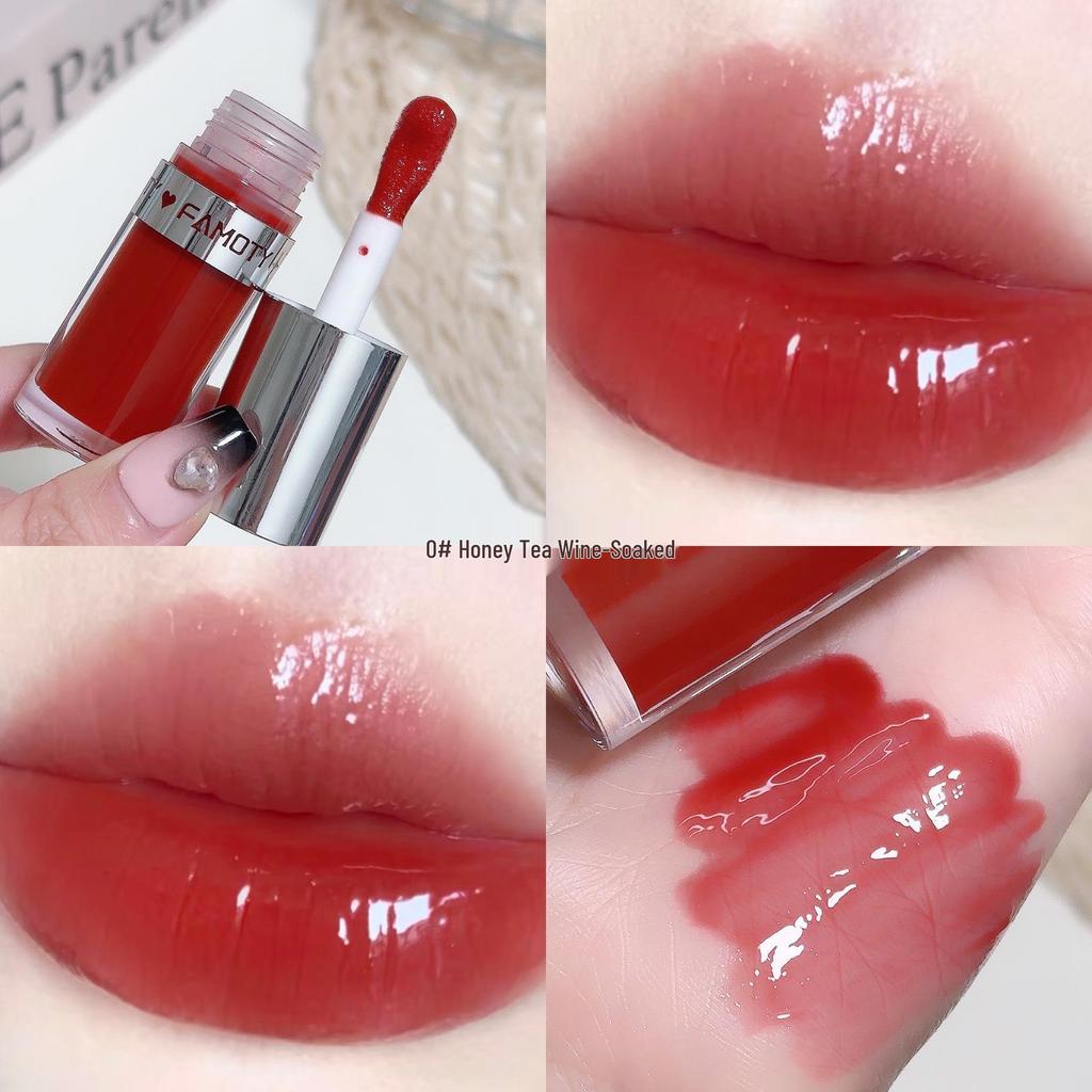 Nude Moisturizing Lip Gloss: Easy-Apply, Mirror-Gloss Finish