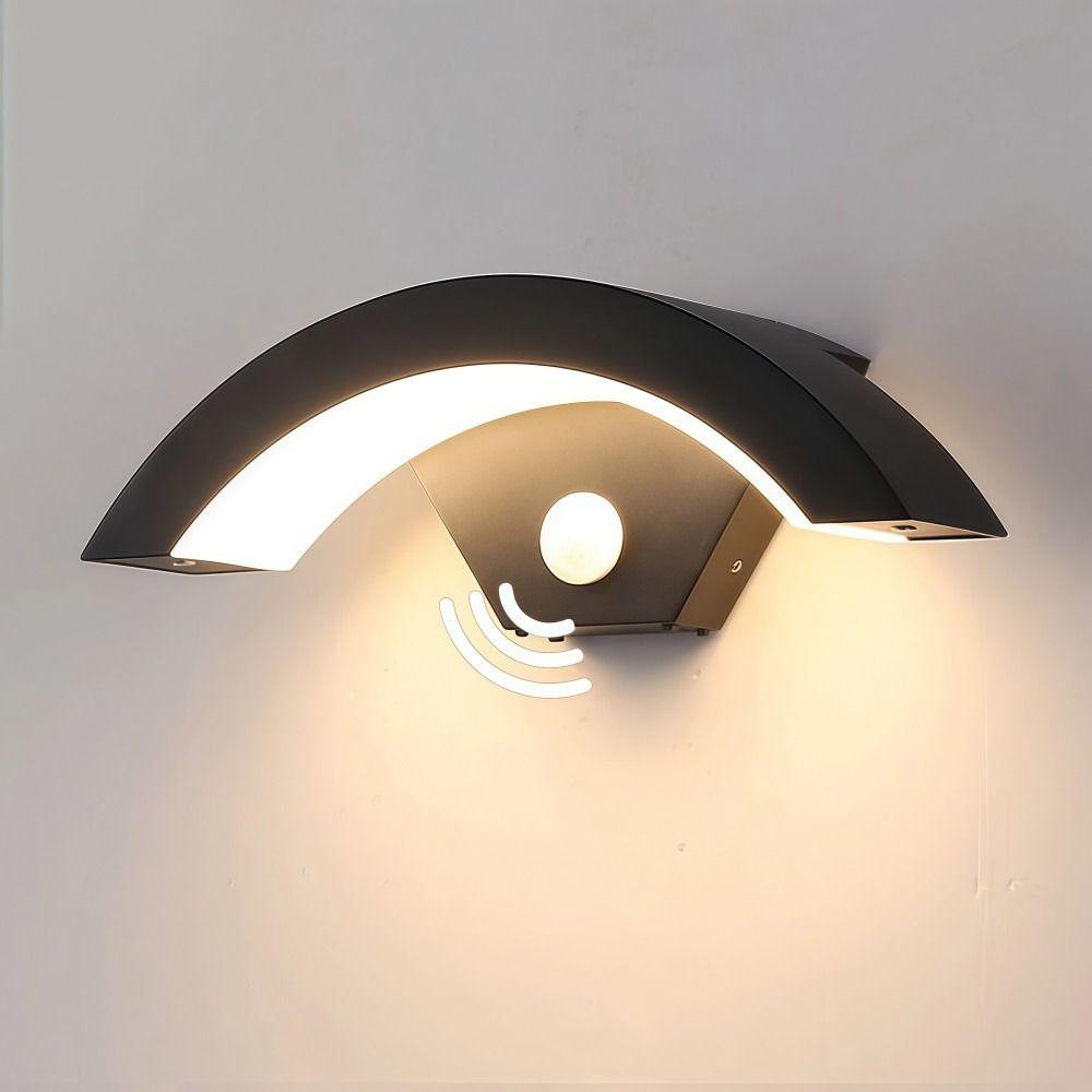 Waterproof Outdoor Curved LED Wall Light Moon-Shaped With Motion Sensor PIR Motion Sensor Lamp Entrance Lighting