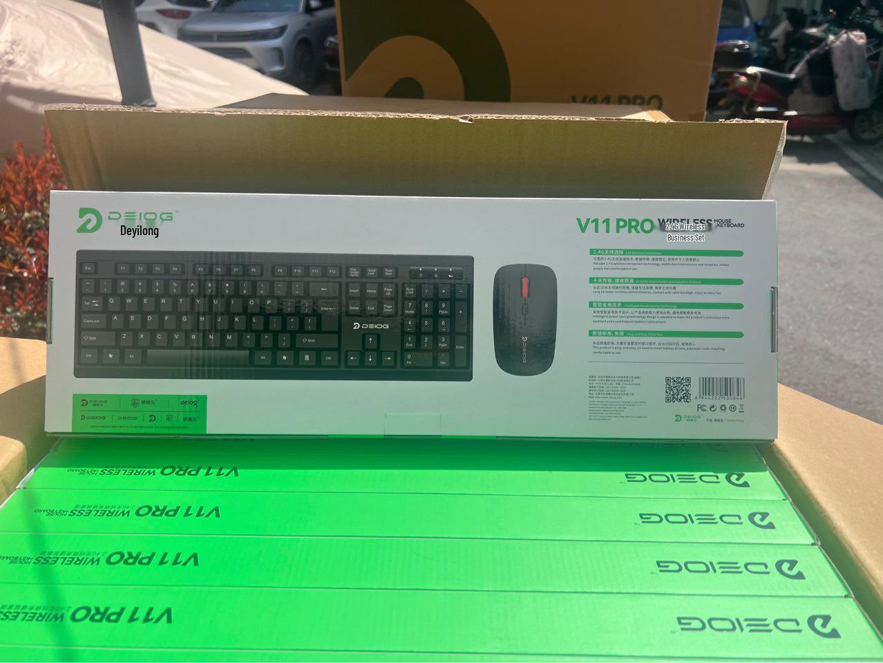 

Delong V11Pro Wireless Keyboard & Mouse Kit for Home & Office Keyboard and Mouse Set