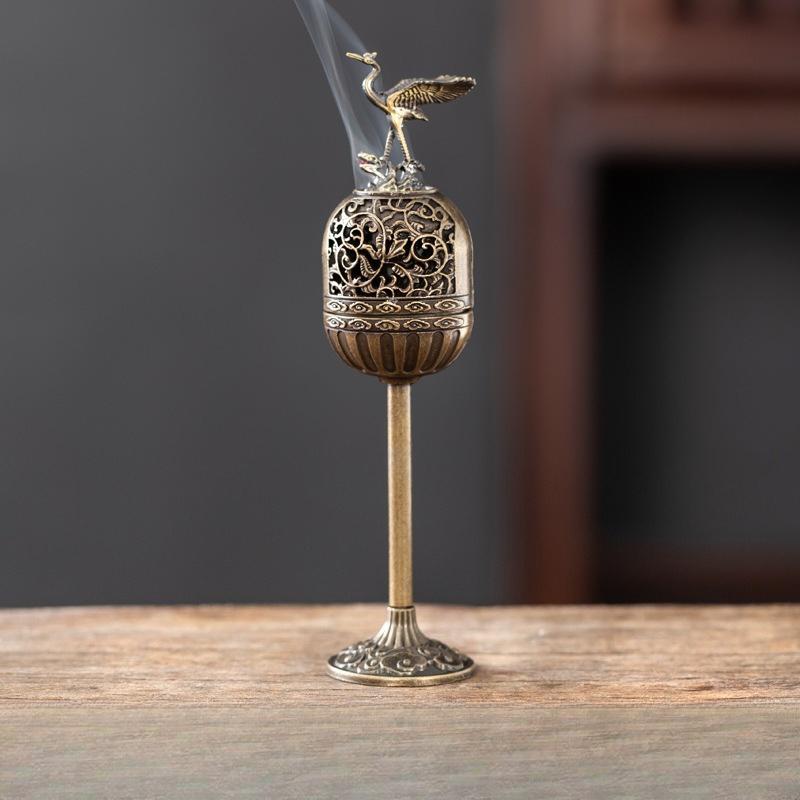 Bruciatore di Incenso Retro in Lega Intagliato Bruciatore da Interni a Piede Alto Accessori Aroma per la Casa Decorazione della Stanza Diffusore di Aroma Antico Cinese