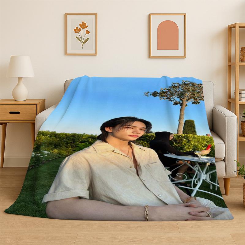 Kpop Hyunjin Stray Kids Music Flannel Blanket Soft Warm Throw Blanket for Bedroom Living Room Bed Travel Camping Picnic Gift