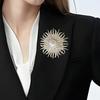 Exquisite Imitation Pearl Rhinestone Flower Brooches For Women Elegant Circle Wreath Leaf Lapel Pins Wedding Decoration Jewelry