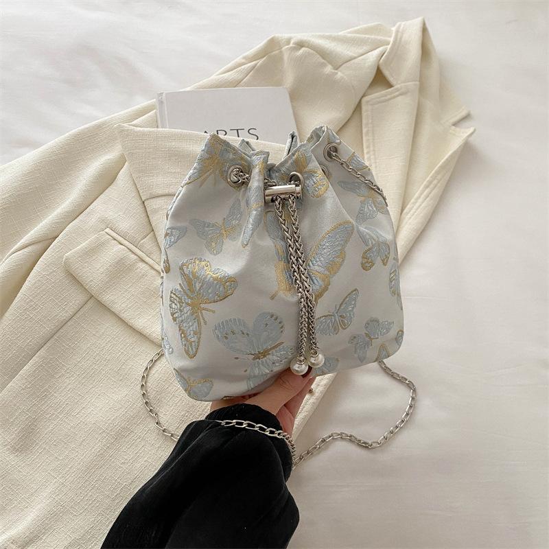 

В этом году популярная маленькая женская сумка 2024 года, новая летняя красивая повседневная сумка через плечо, корейская сумка-ведро