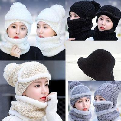 Conjunto de Gorro com Gola Térmica e Pom Pom de Pelo Tricotado