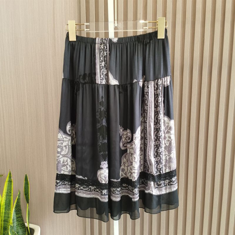 

Двухслойная шелковая юбка Летняя Новинка Миди-длины Юбка из 100% шелка-тутового шелкопряда Юбки Серые юбки Большая юбка Black 2 Free size Waist 68-112, Length 57