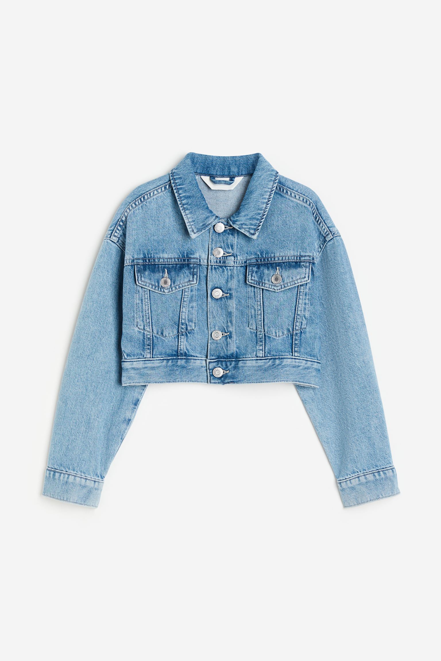 

Джинсовая куртка оверсайз