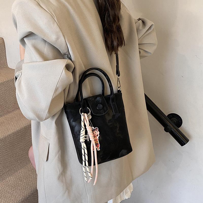 Hand Bag Women's New Fashion Shoulder Bag Casual Messenger Bag