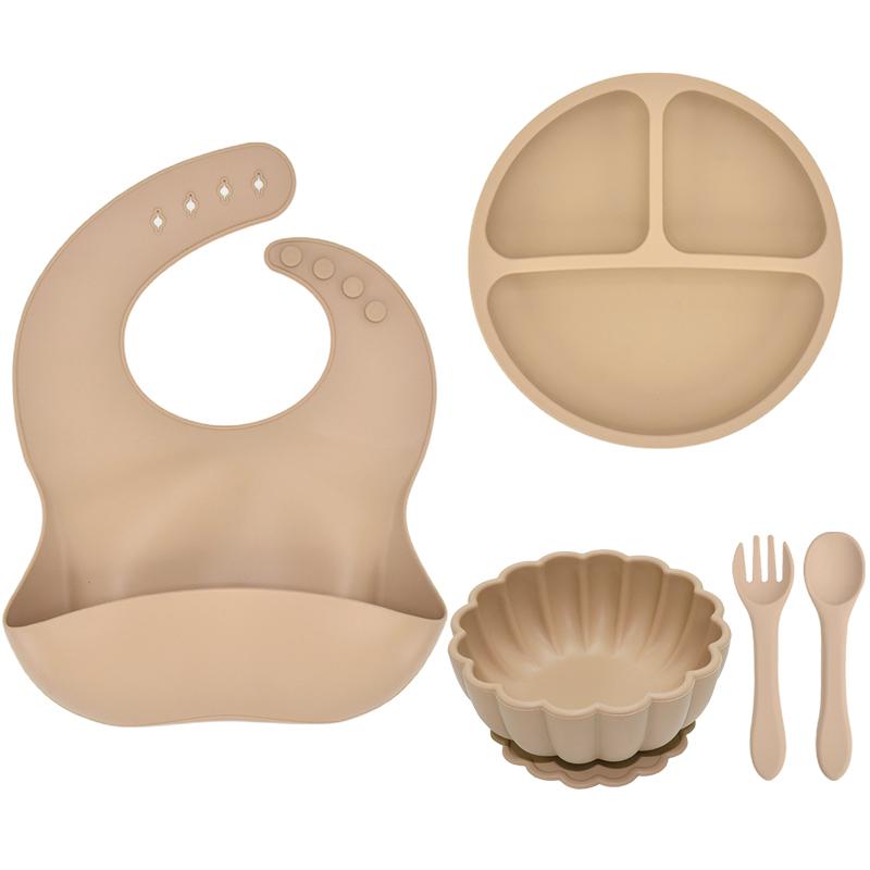 5Pcs Silicone Baby Feeding Set BPA Free Suction Bowl Divided Plate Wood Handle Spoon Fork Silicone Bibs Children Tableware
