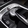 GLC GLB 47mm Multimédia Matrica Mercedes Benz AMG W212 W213 W205 W177 W204 W211 W202 E300 C180 C63 E63 Középkonzol Gombhoz