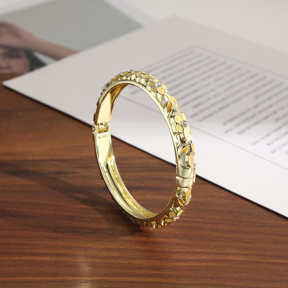 Retro Chinese Ethnic Style Enamel Bracelet with Floral Inlays and Artistic Open Design
