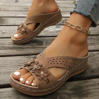 Fashion Vintage Flower Decor Wedge Sandals Women Lightweight Comfort Platform Slippers Woman 2025 Summer Casual Anti Slip Beach Slides