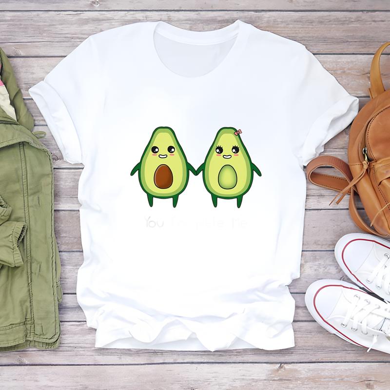 Trendy summer T-shirt with fashionable prints, cute and stylish short-sleeve top for women.