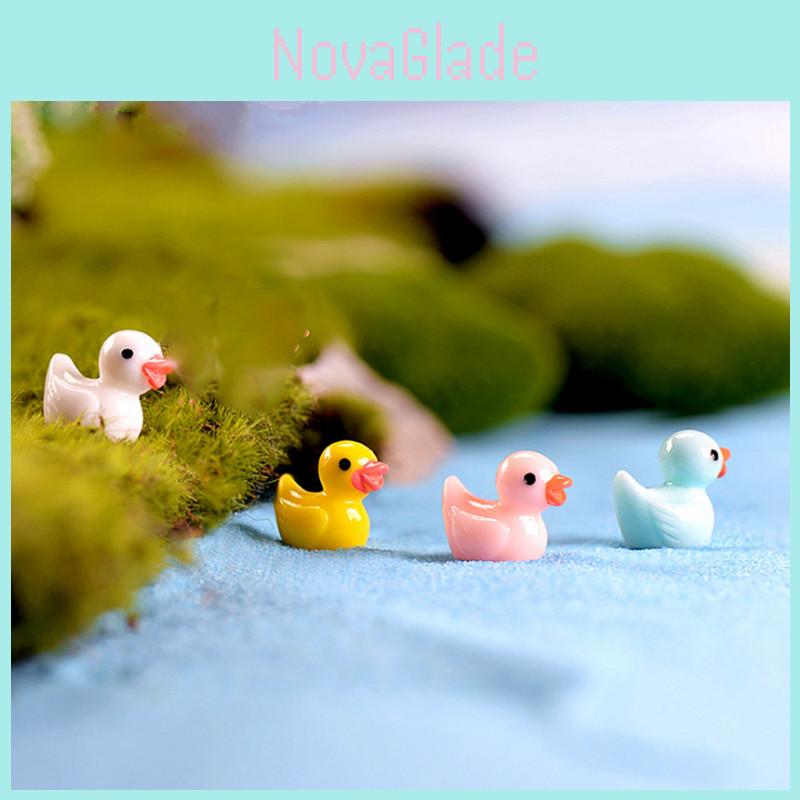Adorable 5 Colors Mini Colorful Duck Resin Ornaments For Charming Micro Landscapes