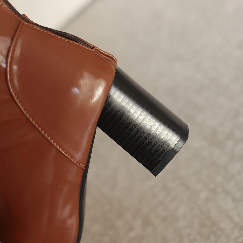 Hnědočervené dámské vysoké boty na podpatku, velká velikost 48