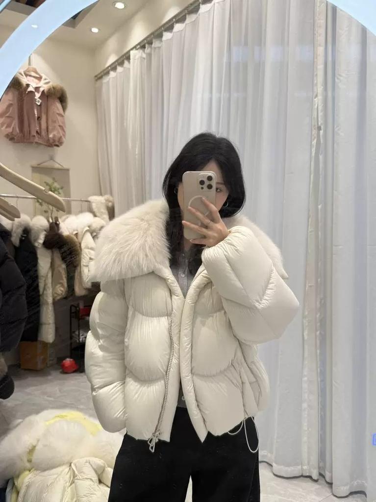 Yuyan gentle big fur collar goose down clothing autumn and winter silhouette short light fluffy bread white goose down clothing women