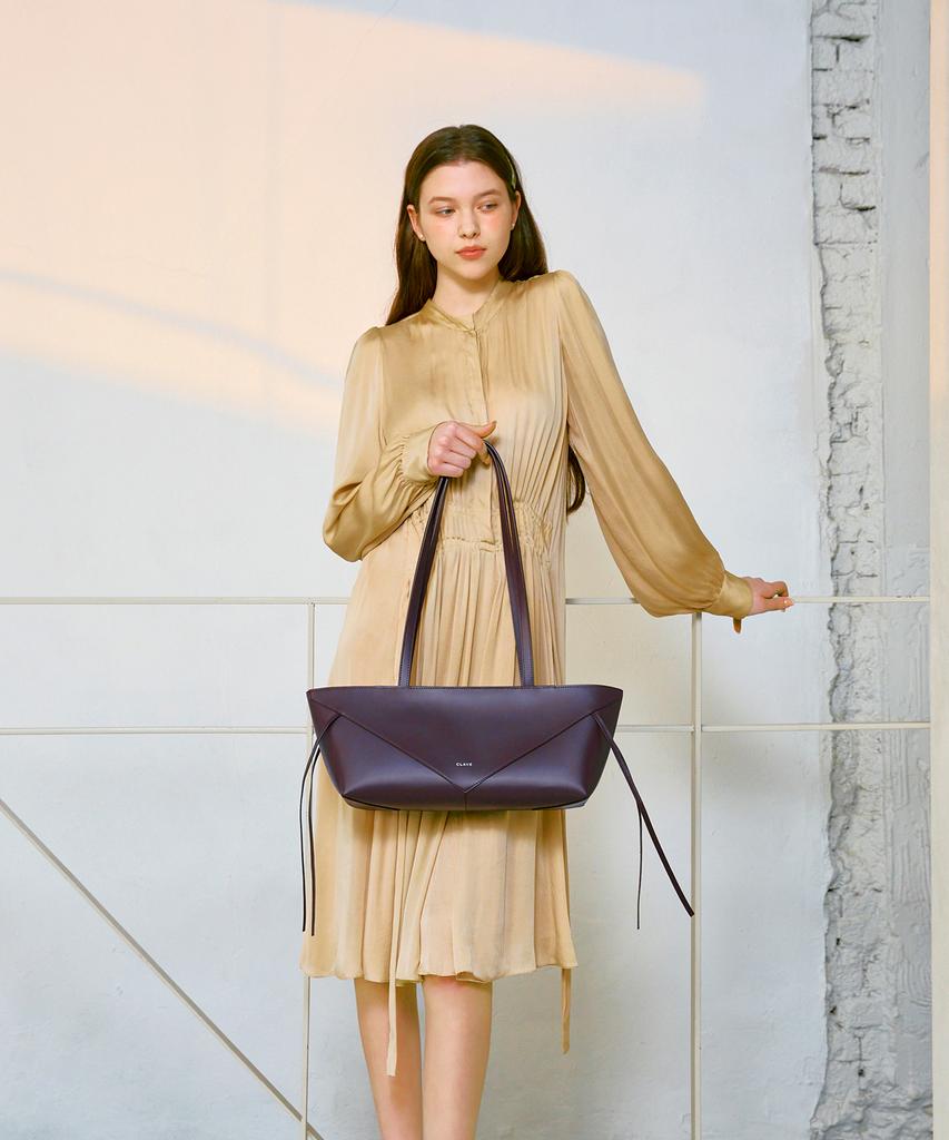 Clave Sienna Burgundy Tote Bag