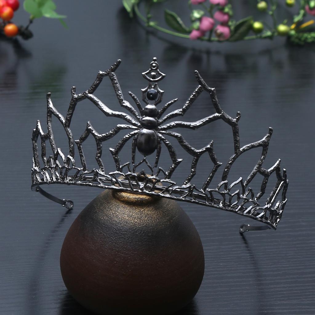 Gothic Spider Web Crown Black Crystal Headpiece Metal Tiara Suitable for Men and Women's Steampunk Halloween Costume Headwear