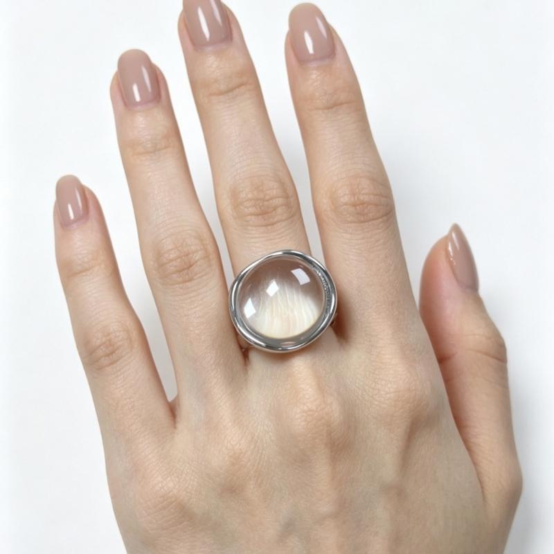 Lightweight Necklace Ring, Alloy and Resin Fashion Jewelry with Clear Colorless Centerpiece for Workwear, Date, and Party Outfits