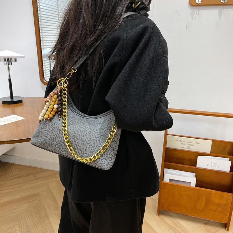 2025 Retro Fashion Chain Women's Shoulder Bag - Versatile, Solid Color, High-End Texture for Commuting & Crossbody Use