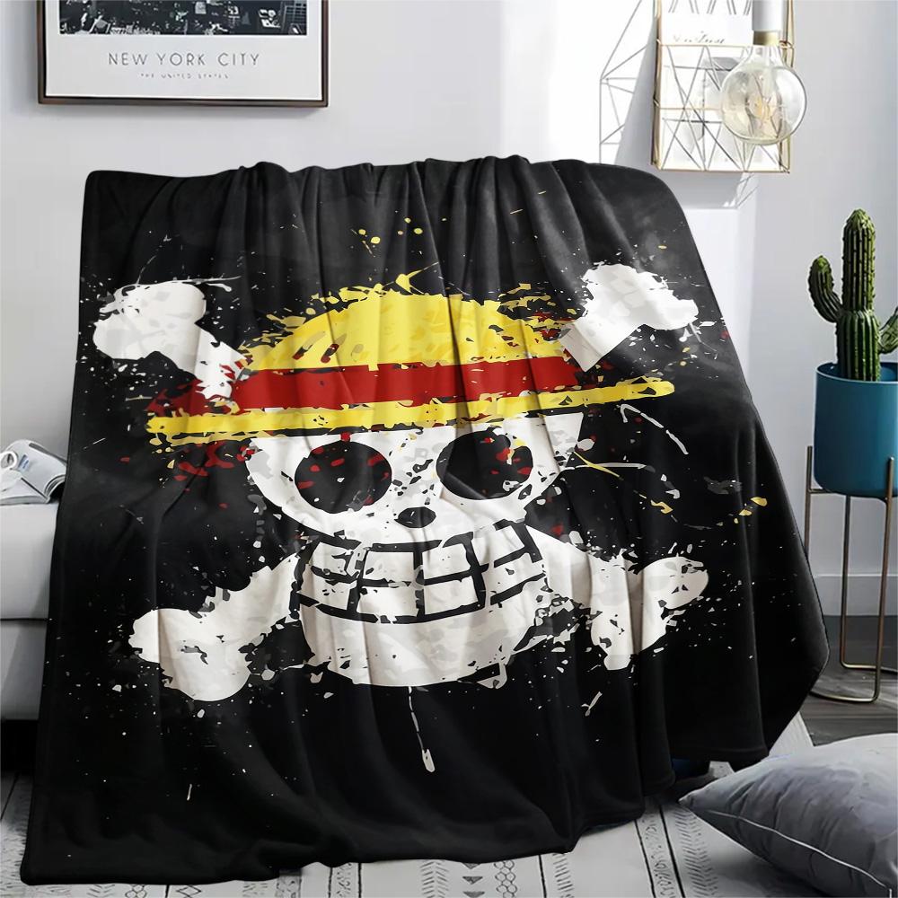 1PC One Piece Straw Hat Pirates Patterned Flannel Blanket Suitable For All Seasons For Home Decor Warmth And Comfort Gifts Holiday Present