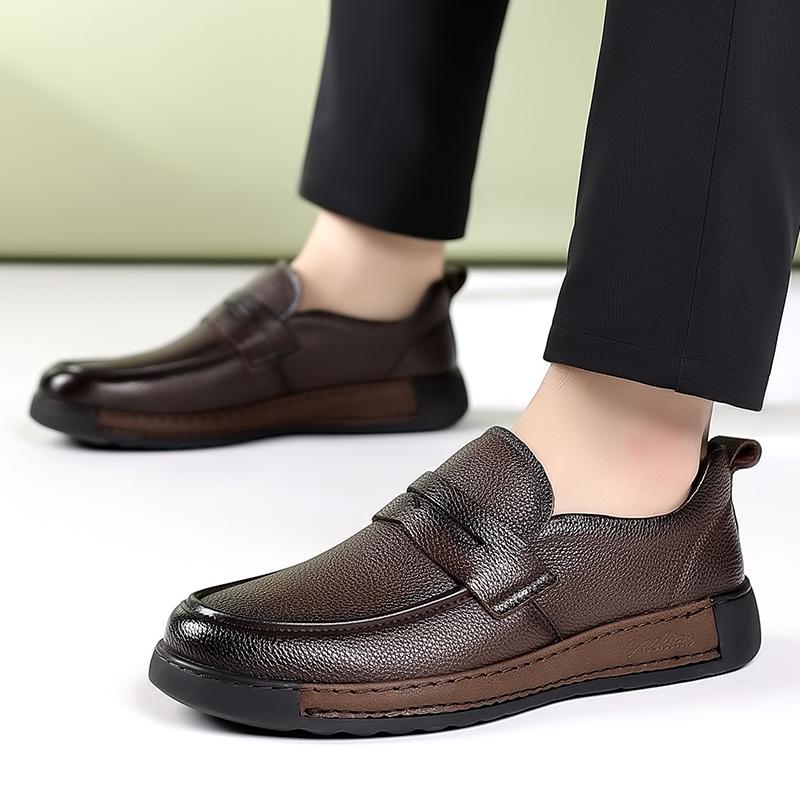 Fashion Handmade Men Casual Shoes 2025 New Flats All-match Fashion Loafers Mens Comfortable Driving Moccasins Men Business Leather Shoes