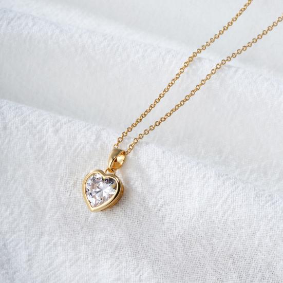 Stylový náhrdelník se srdíčkem zářící robustní dárek k Valentýnu