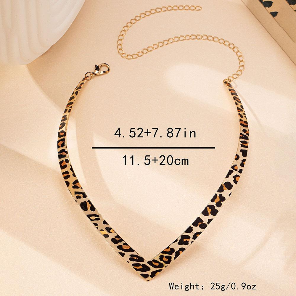 1pc Asymmetrical Geometric & Vintage & Exaggerated & Personalized & Fashionable & High-End Collar Necklace, European And American Style