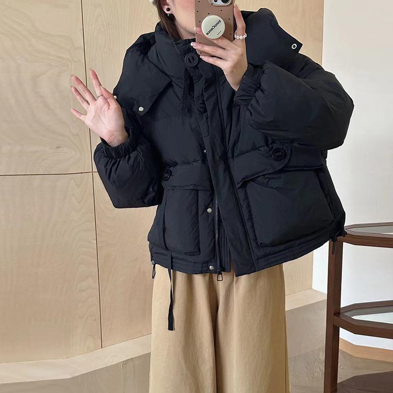 Hooded Down Jacket Women's 2024 Winter Fashion Sweet Small Design Sense Round Button Warm White Duck Down Bread Clothing