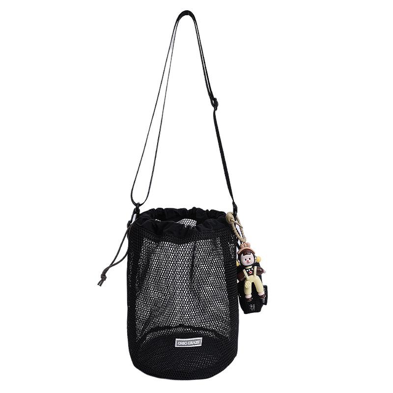 

2025 New Versatile Small Satchel Women s Lightweight Mesh Zipper Mobile Phone Bag Girls Shoulder Crossbody Bucket Bag without pendant чорний